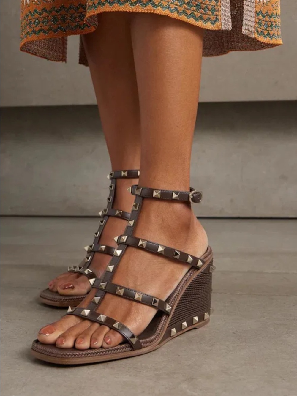 Rockstud Calfskin Wedge Sandal With Cornely Embroidery 80Mm
